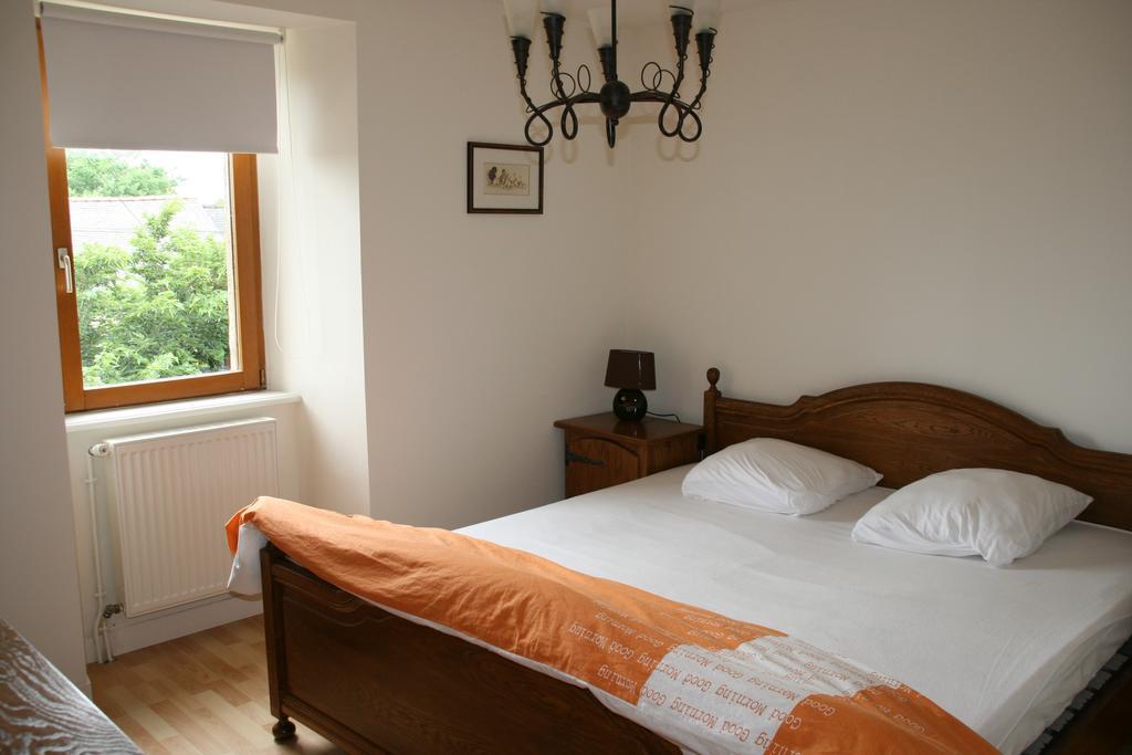 Gite De Vacances - Cotes D Armor - Pluduno, Plancoet Room photo